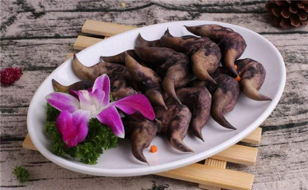 煮熟的菱角怎么剥壳,菱角怎么剥壳图解